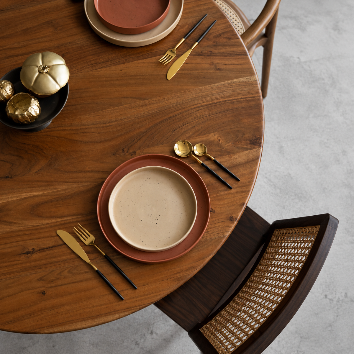 NALA DINING TABLE - ROUND