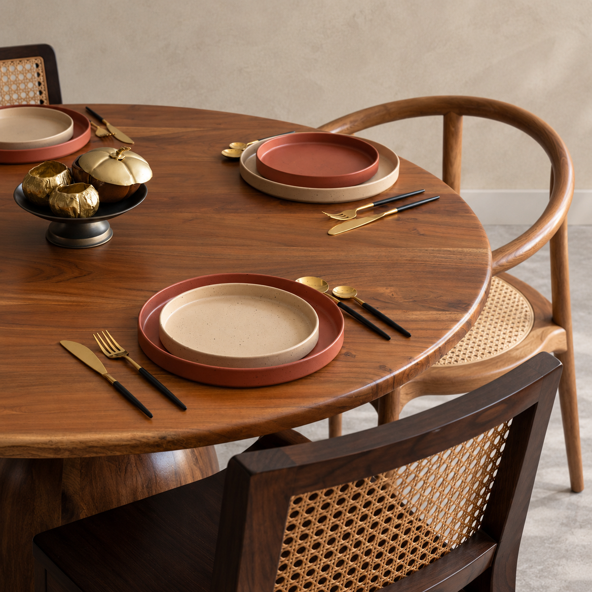 NALA DINING TABLE - ROUND