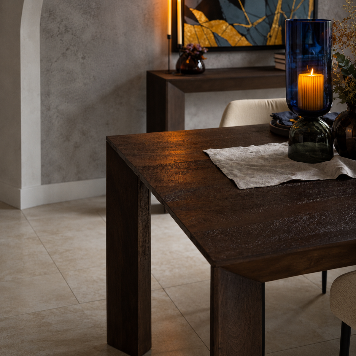 KADO DINING TABLE