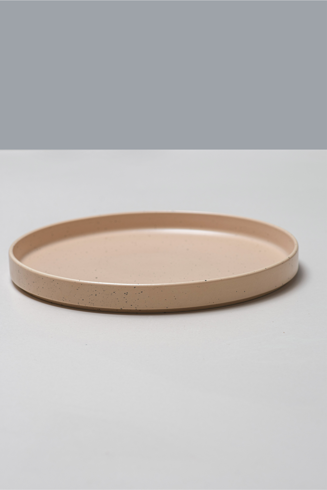 Kanzo Dinner Plate - Sand ChairsAnd Company