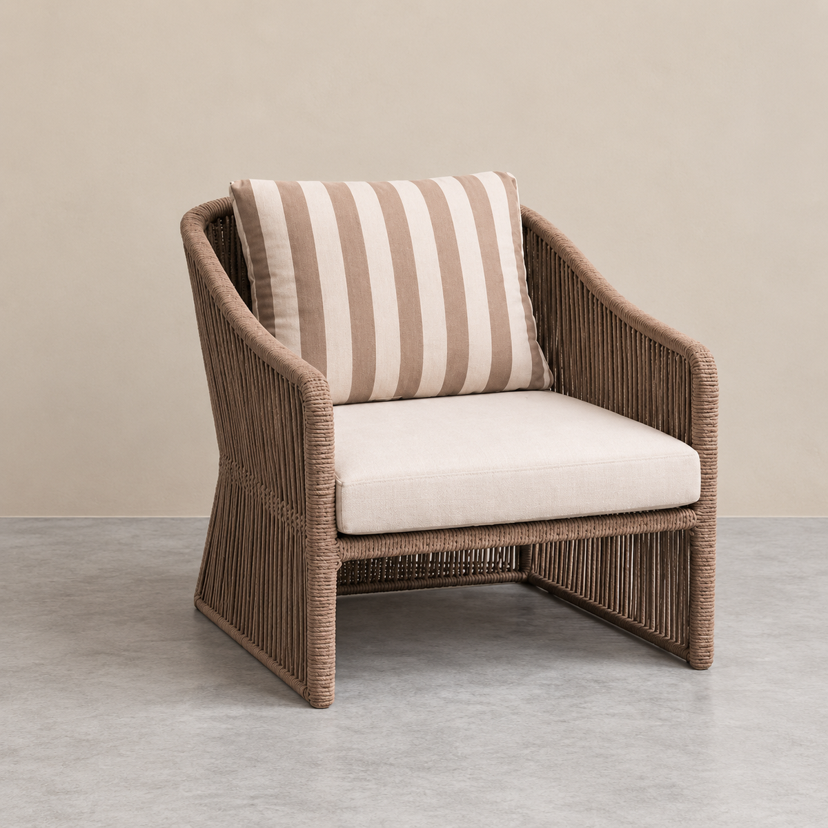 OUTDOOR OASIS CHAIR